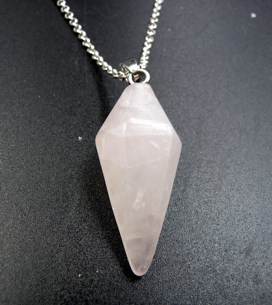 Collier avec pendentif en Quartz rose naturel style pendule