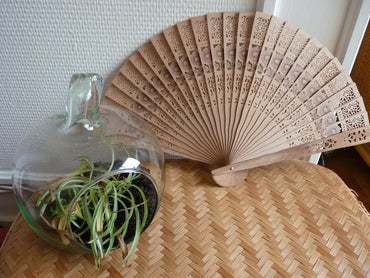 Eventail en bois spécial canicule artisanat du Vietnam
