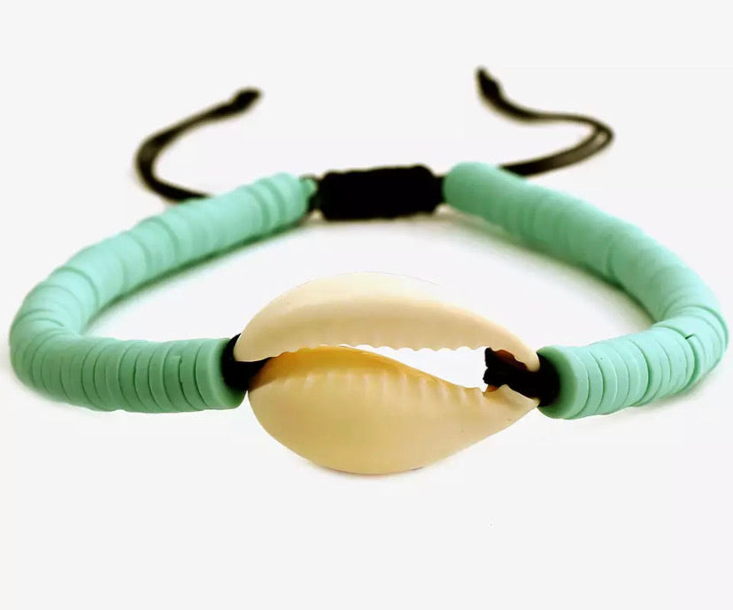 Bracelet en coquillage cauri naturel et perles rondelles Heishi