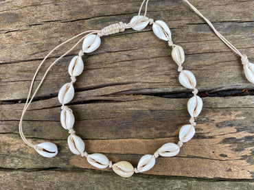 Collier en coquillages cauris naturels - Tendance et élégant