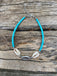 Chaîne de cheville coquillage cauri argenté et perles en howlite turquoise