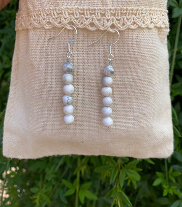 Boucles d'oreilles pendantes en Howlite