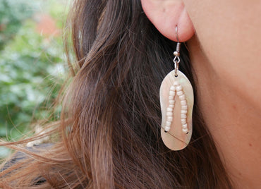 Boucles d'oreilles tong en nacre et perles Tahiti