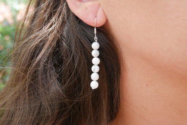 Boucles d'oreilles pendantes en Howlite